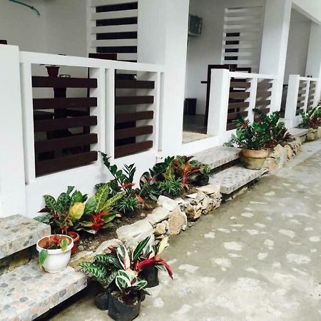 Ark Bayz Suites Puerto Galera Ngoại thất bức ảnh
