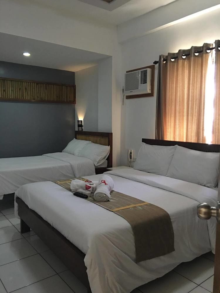 Ark Bayz Suites Puerto Galera Ngoại thất bức ảnh