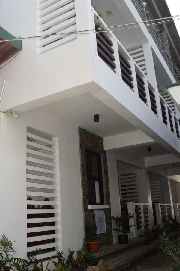 Ark Bayz Suites Puerto Galera Ngoại thất bức ảnh